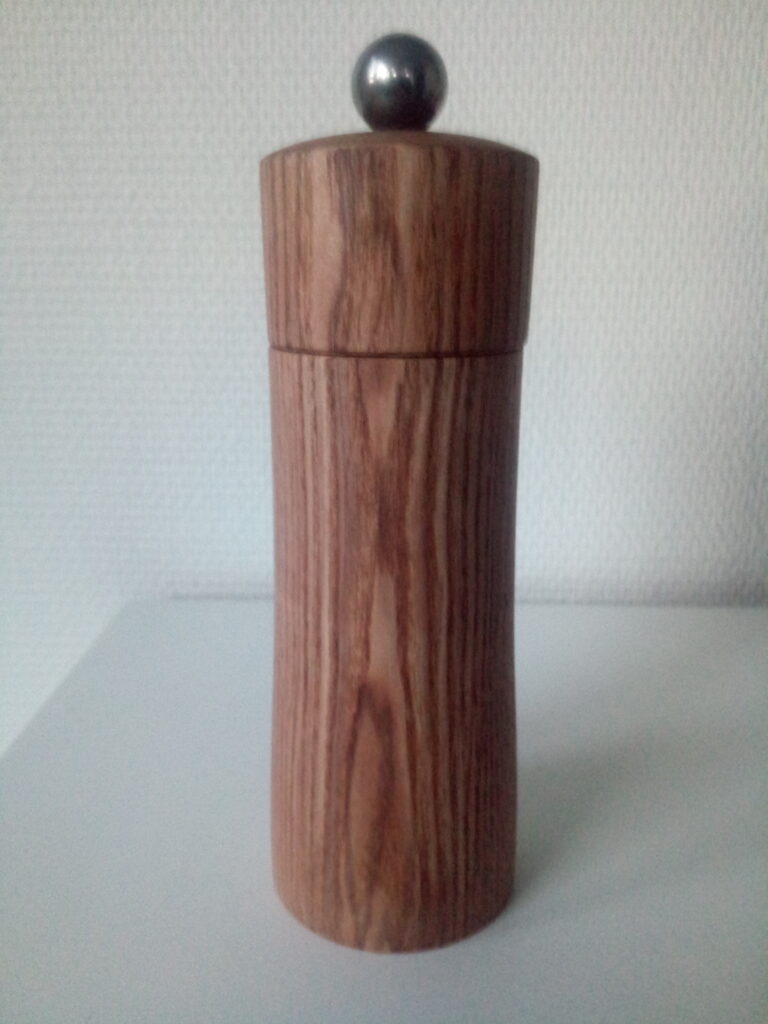 Chilimühle aus Esche