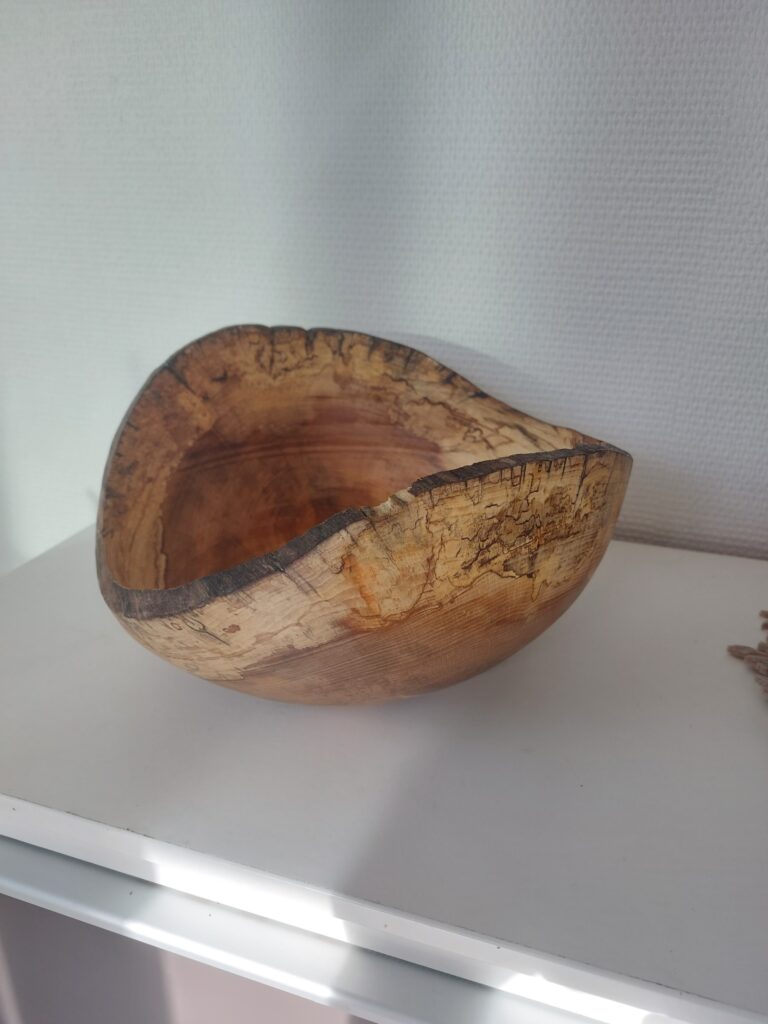 Schale aus Seeholz